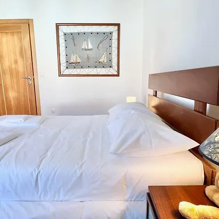 New! - The Surfer Pilot - Baleal 8pax * فيريل